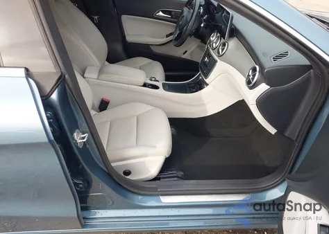 2014 Mercedes-Benz Cla 250 z USA, uszkodzony, nr VIN WDDSJ4EB6EN031762